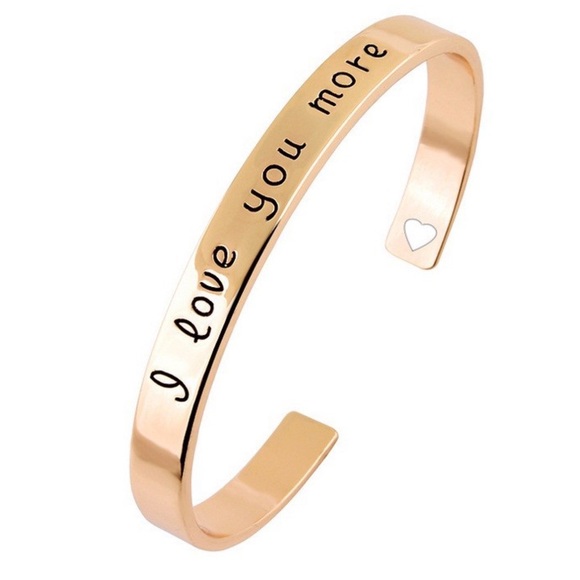Boutique Jewelry - NEW I love you more bangle gold